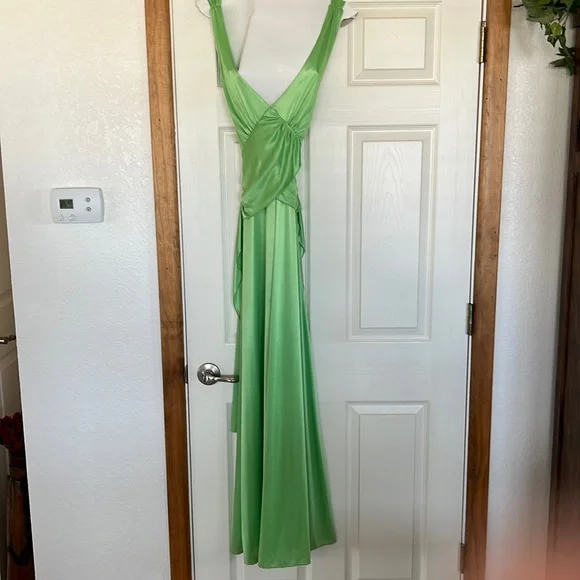 green emerald velvet dress Lime Green Sheath Spaghetti Straps Prom Dress with Slit,PD00482, US18W / Burgundy